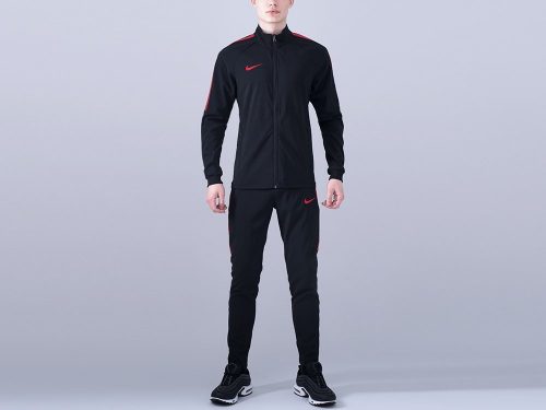 Спортивный костюм Nike